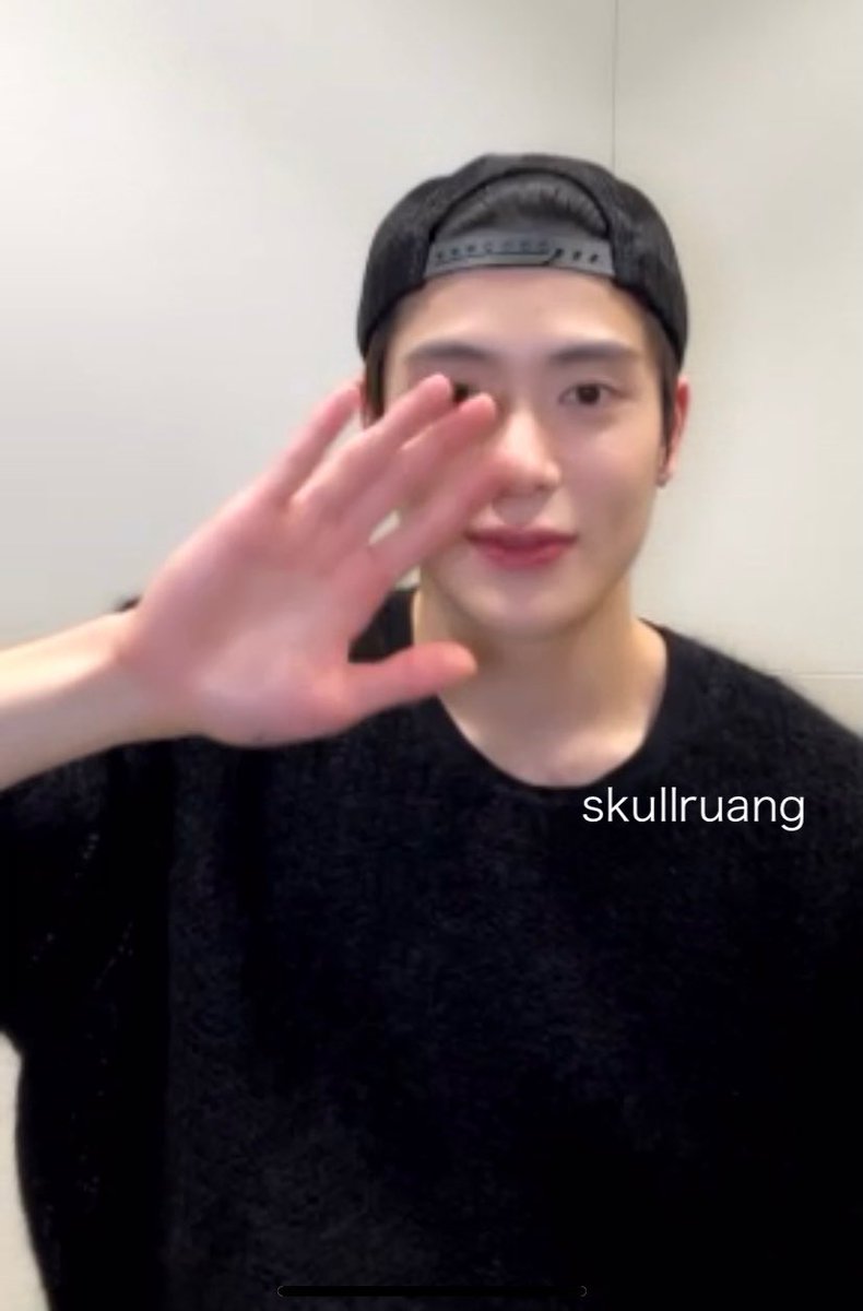 미소◡̈♡ tweet media