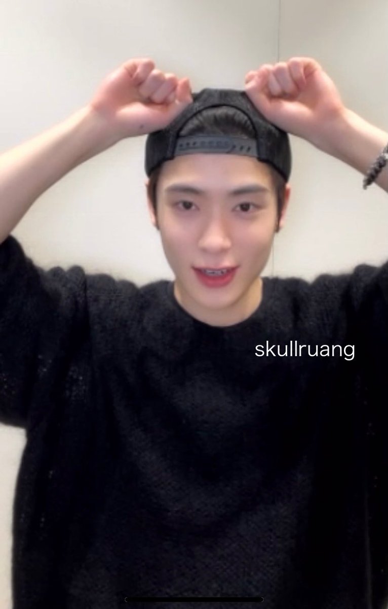 미소◡̈♡ tweet media