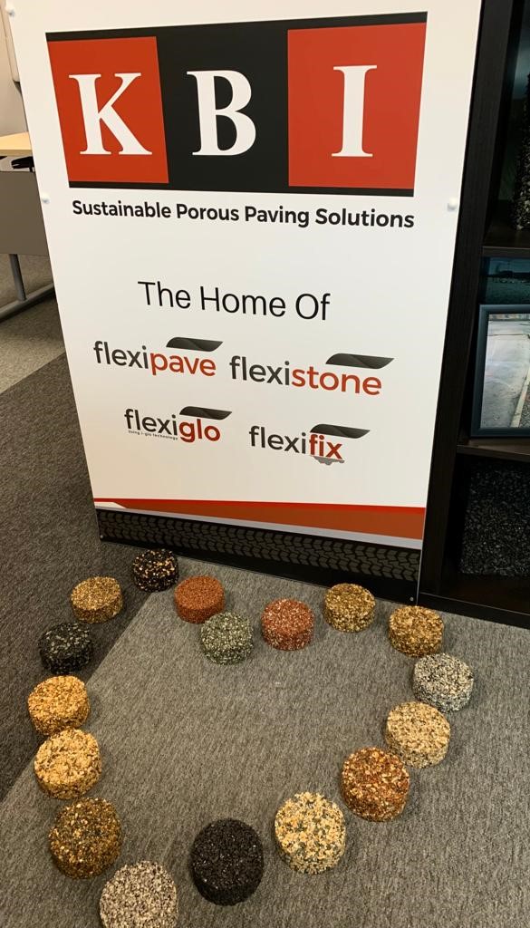 Flexipave's tweet photo. We are feeling the LOVE at KBI today! β€οΈ
Our samples of #Flexipave and #Flexistone are readily available to order for FREE! Get in touch today to view our sample range or for more information
01422 242880
#ValentinesDay2022 #Sample #Flexipave #Surfacing https://t.co/8sNpDwgWOl
