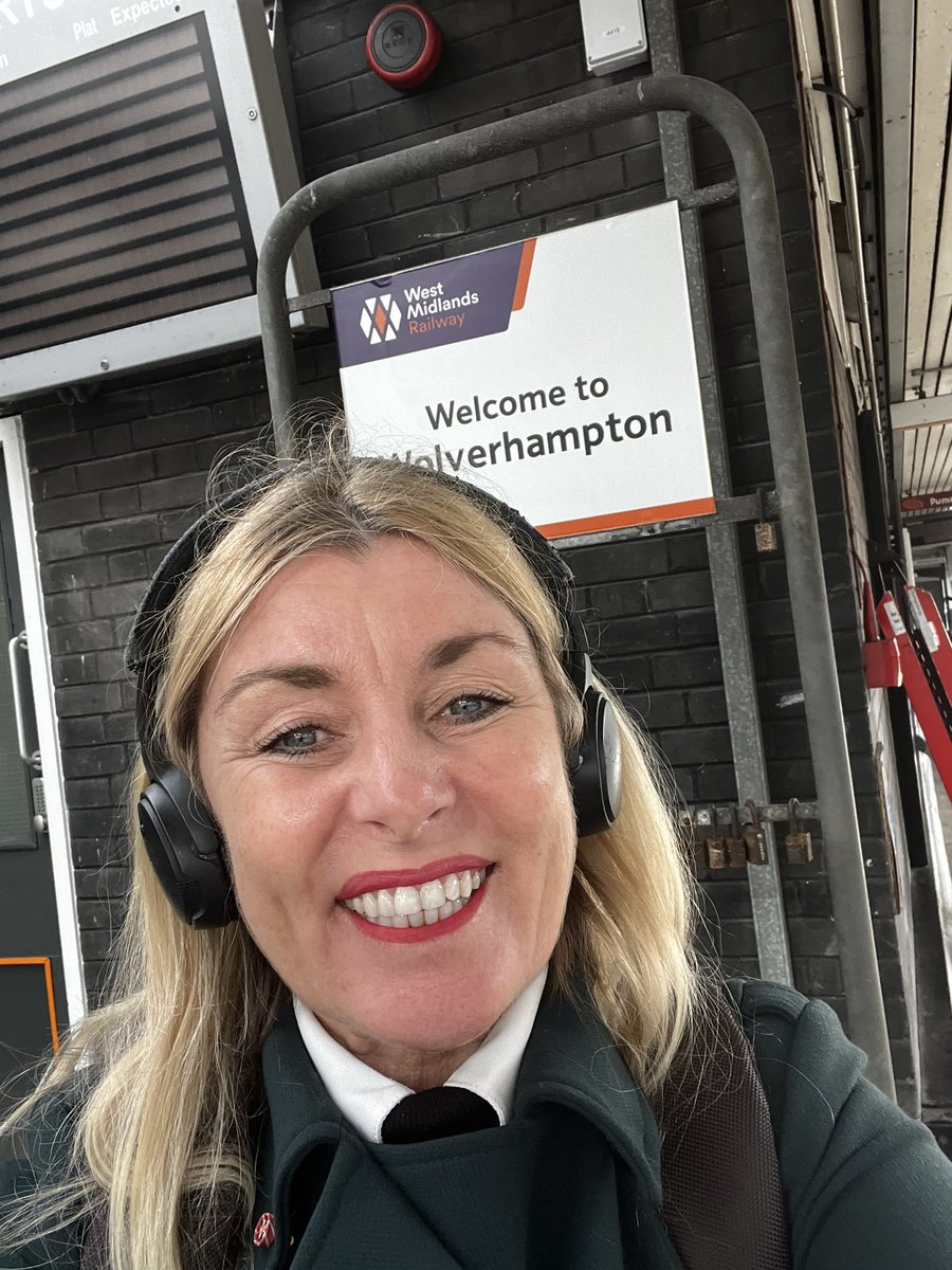 Simone Roche MBE tweet media