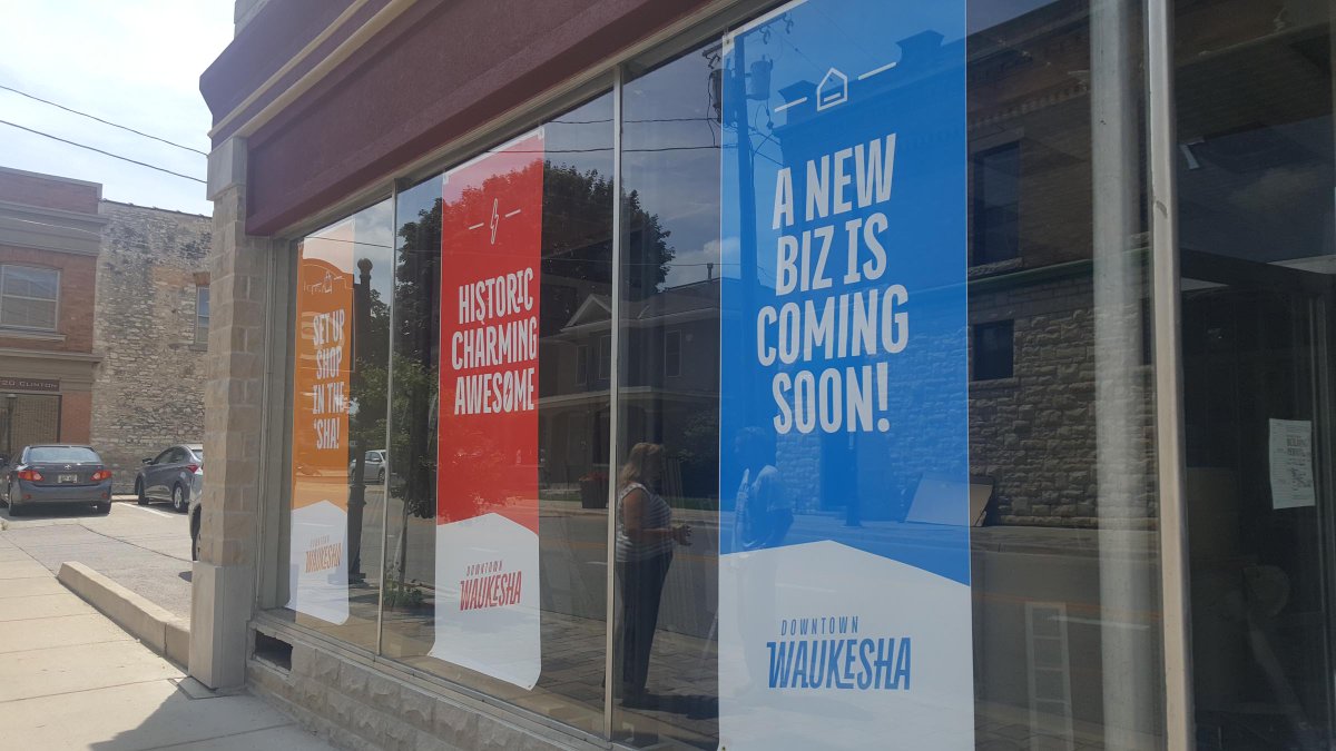 reopenmainstre1's tweet photo. As our state, nation and world continue to cope with COVID, 
many downtown leaders need to work with property owners to improve the look and long-term flexibility of their properties. Read this piece from Joe Lawniczak, of #WisconsinMainStreet https://t.co/bMSov0MHJR https://t.co/CcbrCuhqT3