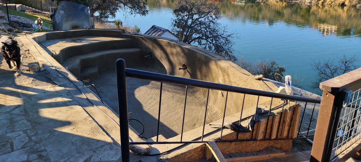 AlluringPools's tweet image. Its was a long couple of days last week in Marble Falls, but we did get it shot!

Construction dog has no fears!!

Now.... we're hydrating and sealing. 

Then tile and coping!

#infinityedge #lakeside #onacliff #swimspa