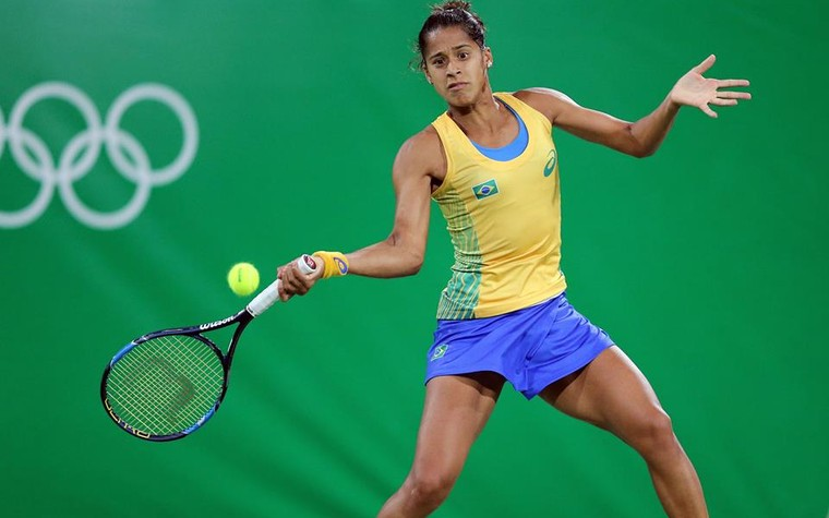 TELIANA!

A nostalgia de hoje vem com Teliana Pereira. Uma das tenistas que era fã enquanto jogava. Teliana sempre foi uma batalhadora dentro e fora das quadras, levando o Brasil a vencer um WTA após 27 anos.

Veja as "minhas partidas" favoritas da <a href="/telianapereira/">Teliana Pereira</a> 

Segue o fio