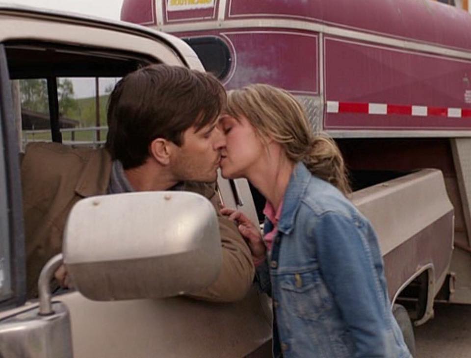HappyValentinesDay2022 @GrahamWardle @Amber_Marshall @HeartlandOnCBC The  best romantic scenes of Ty and Amy ♥♥