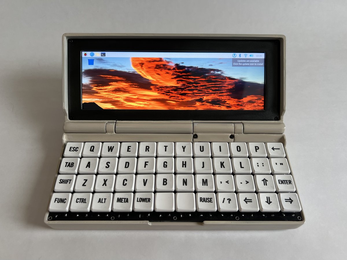 penk's tweet image. Built Penkesu Computer, a little retro-style Pi Zero 2 W laptop, and open sourced it :-)

👉 github.com/penk/penkesu