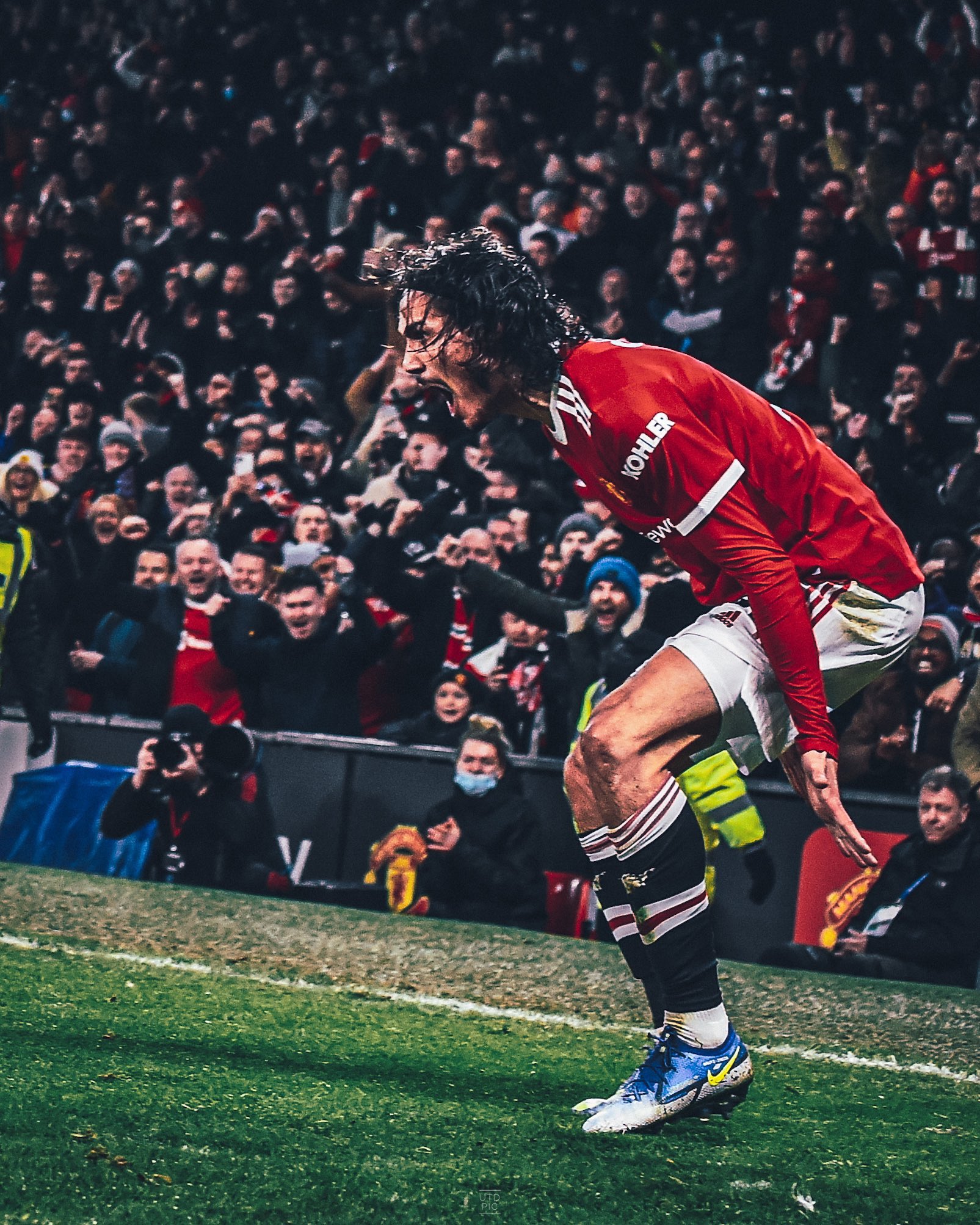 Happy birthday and most importantly Valentines Day to the love of my life, Edinson Cavani  