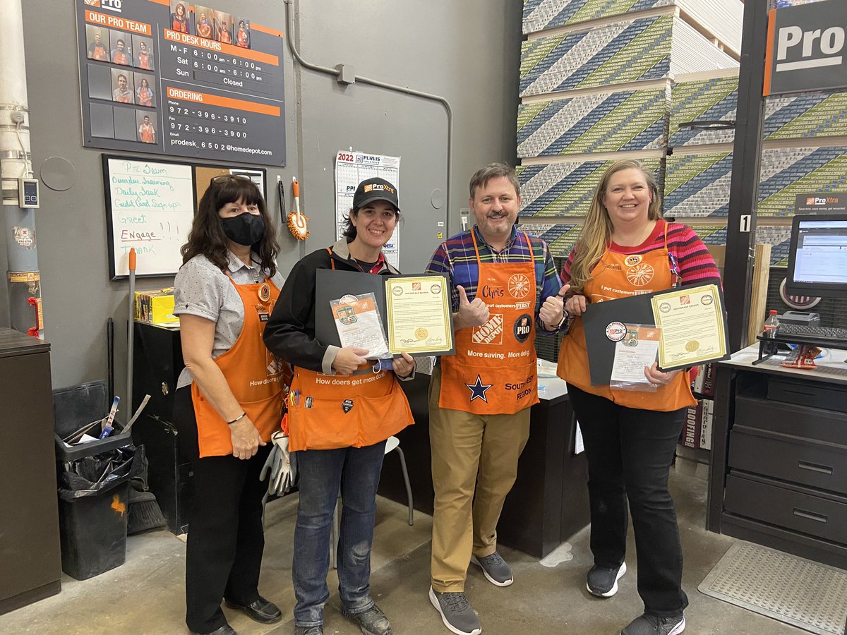 nashtopher's tweet photo. We had a dual graduation at Home Depot 6502. Christina had another PRO success story and Lisa received her first Vice President’s award! Thank you both for living our Home Depot values every day! GO PRO! #homedepotpro #bleedorange  @SMaurice2 @kjl265 @RaganSteve @inthebag_byc https://t.co/f77HjcCmsj
