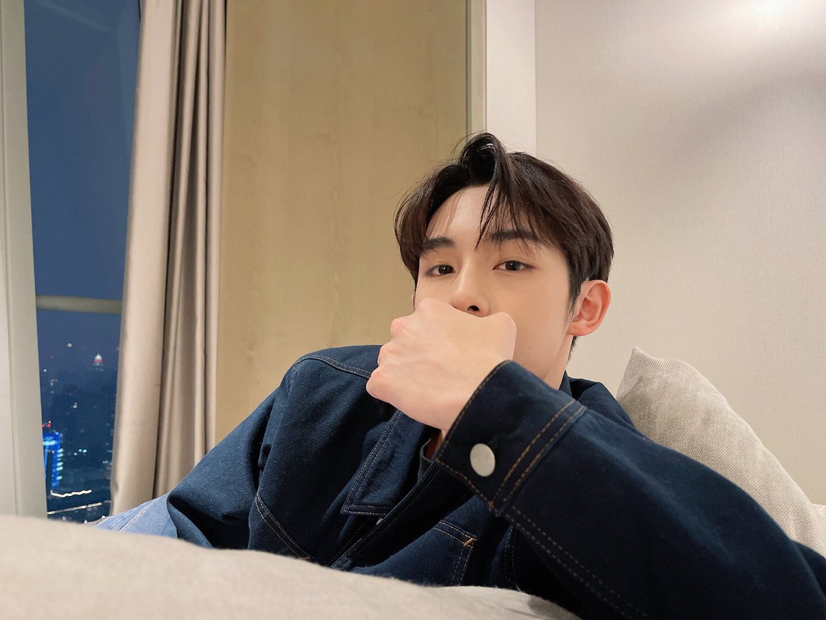dnlsvmwhsqj's tweet photo. ㅇㅇ죽어줄게 https://t.co/LHNA0P2iMs