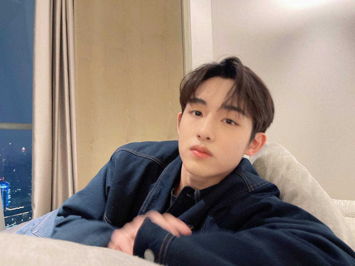 dnlsvmwhsqj's tweet photo. ㅇㅇ죽어줄게 https://t.co/LHNA0P2iMs