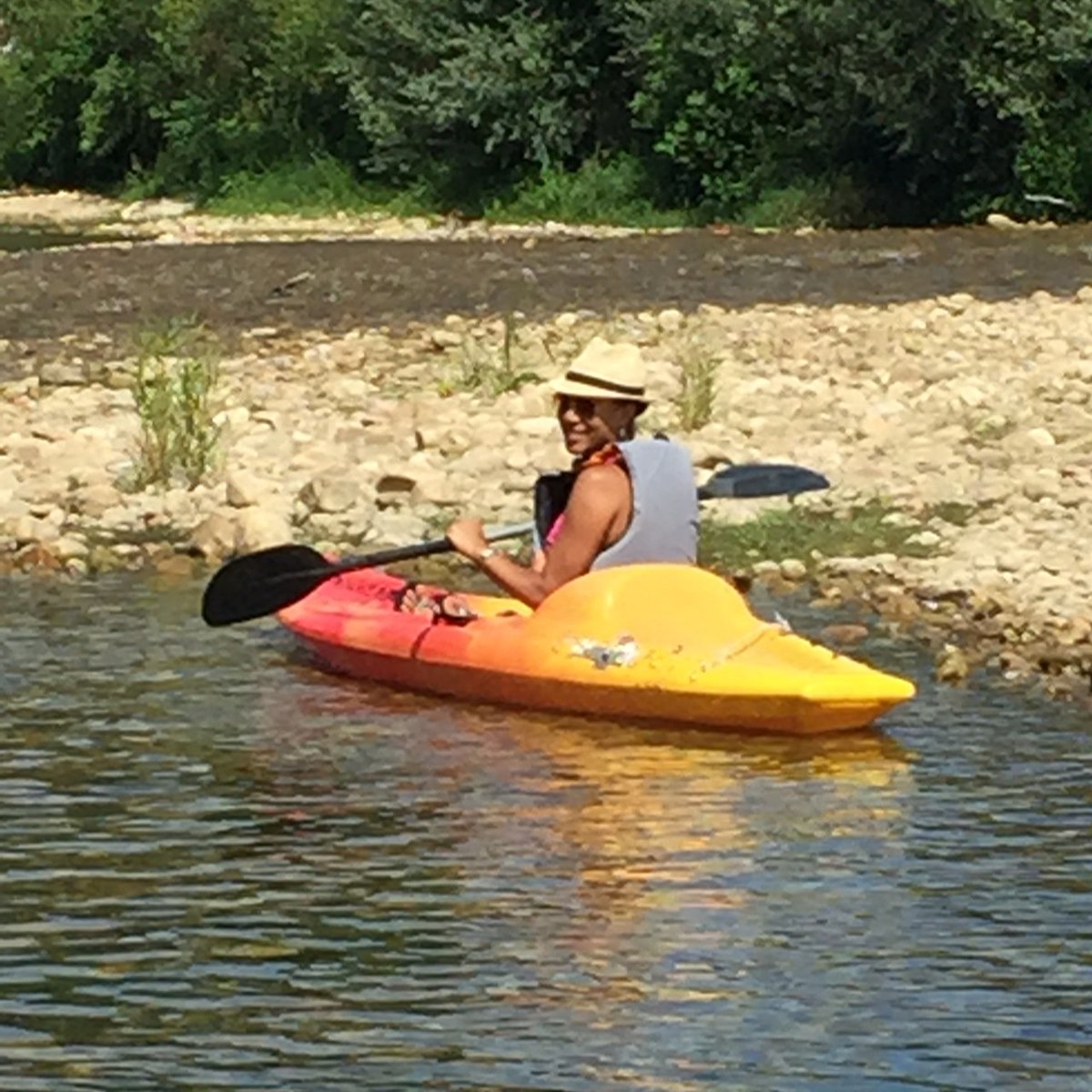 In this post share my experience of overcoming my fears and #kayaking through the #Spanish Countryside with my Husband, @tgreysonnewman.
Live Life Fearlessly!
bit.ly/1Q2nQob
#50PlusBlogger #TravelBlogger #Spain @BB_Bloggers @ThePinkPAGES_