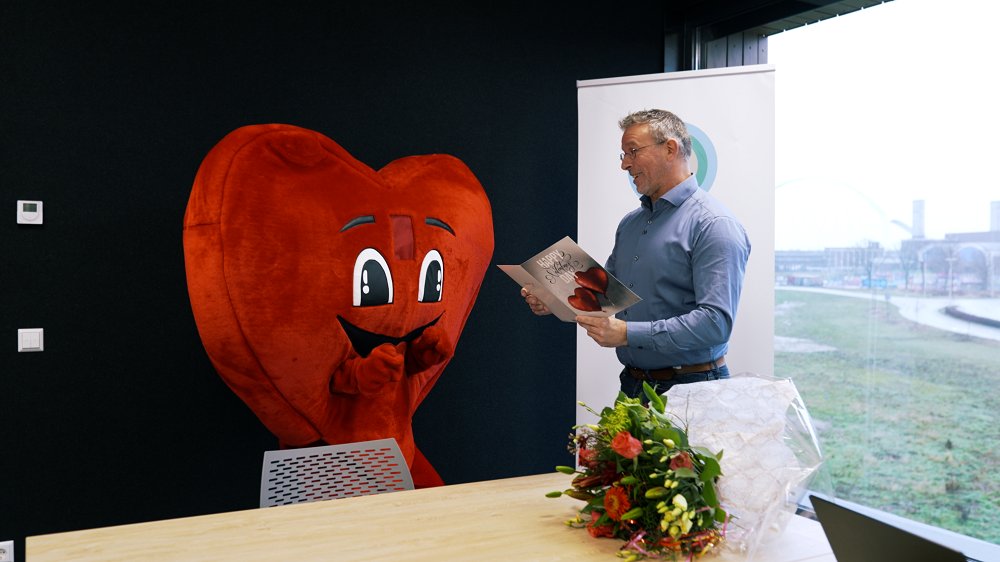 DeVariabele's tweet image. Mooi nieuws: de komende 9 jaar gaan we duurzame samenwerkingen aan met 4 andere ketenpartners! Samen voor @wocomooiland: elk®,  @KnaapenGroep, @JaJoBouw en @BouwmijJanssen gaan we woningen renoveren en aan de slag met nieuwsbouw. Lees meer: devariabele.nl/mooiland-gaat-…