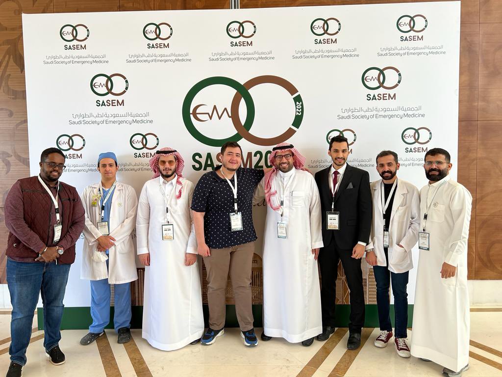 dr_enaze's tweet image. #SASEM2022 gathering with the future PEM consultants 🙏