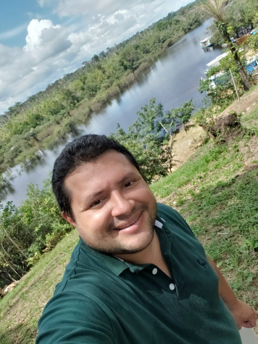 calexandrerf's tweet photo. Que todos tenham uma segunda-feira abençoada e uma semana bastante produtiva. 🍃

#Bomdia
#Jornalismo 
#Jornalista 
#Amazonas 
#Amazônia 
#CarlosAlexandre https://t.co/poh1jGT5sM