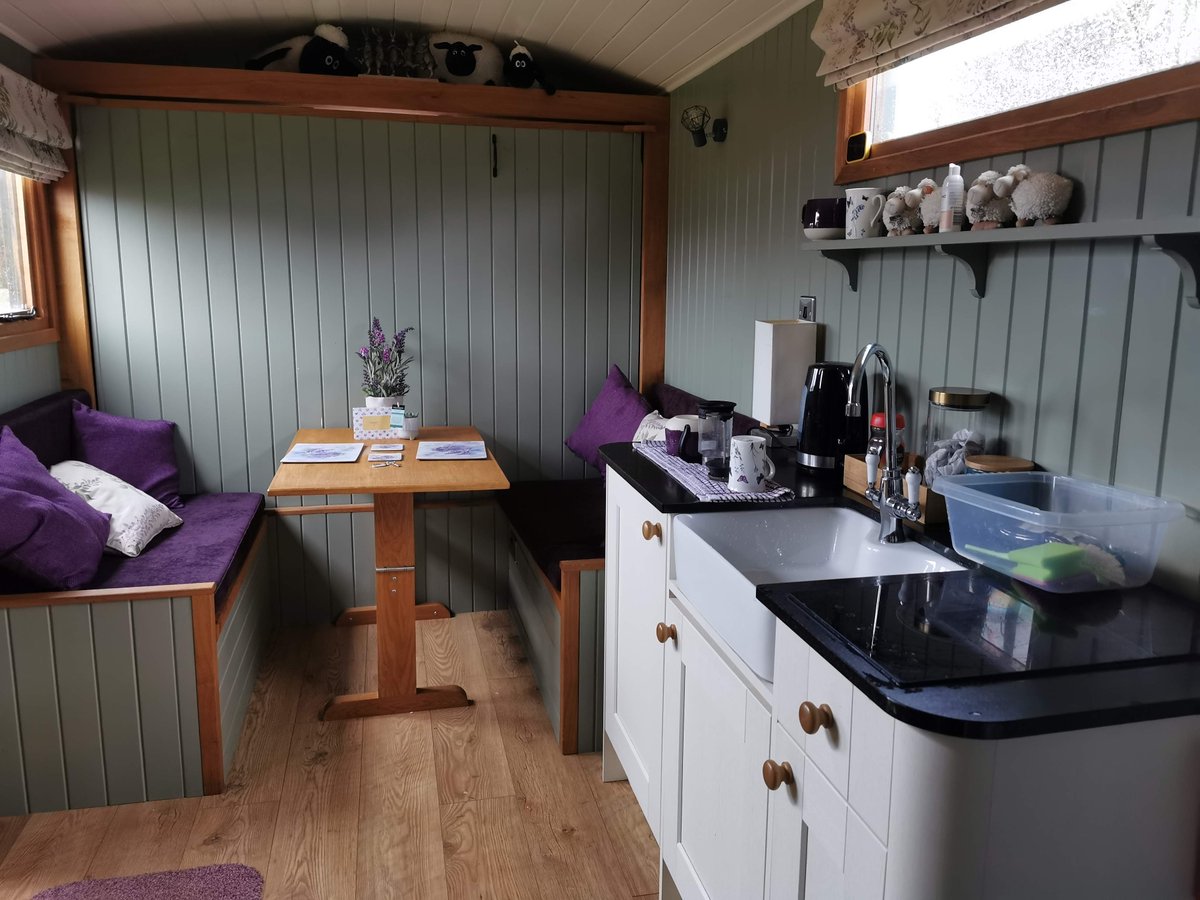 Shells_Travels's tweet photo. Cold, wind and rain have a romantic charm all of their own sometimes I think? Although our grand plans were scuppered, the wind and rain didn't feel quite so bad from a hot tub π I'd like more restful weekends like that please!
#getoutside
#happieroutside
#glamping
#Anglesey https://t.co/6eJaH8FZZ0