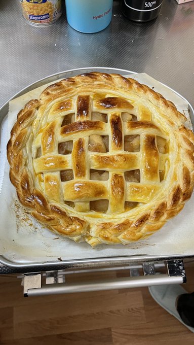 今年はチョコじゃなくてアップルパイをプレゼント💕 カレピ喜んでくれるかな💕 https://t.co/feYt2NmR55<a href="/tag/%E3%83%95%E3%82%A7%E3%83%A9"class="tags"><span>#フェラ</span></a><a href="/tag/%E6%81%B5%E6%96%B9%E5%B7%BB%E3%81%8D"class="tags"><span>#恵方巻き</span></a>