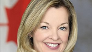 ⚛️Meet one of our mentors for the Summer Institute - Lisa Thiele; the VP, Legal and Commission Affairs &amp; Senior General Counsel, Canadian Nuclear Safety Commission. She has extensive experience in #nuclear regulatory law.🙂⚛️
Apply for the WNU SI now: wnu-summer-institute.org