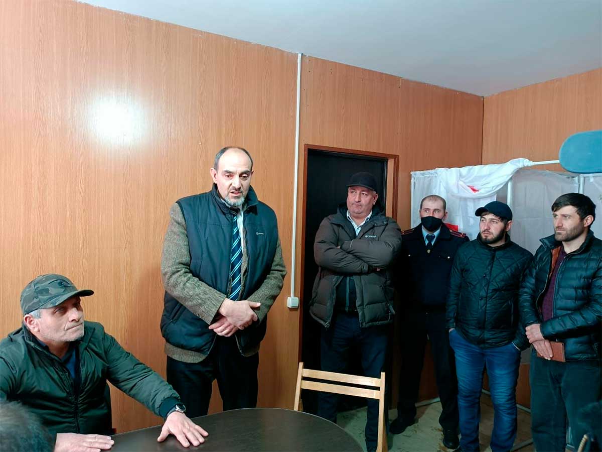 prescunta's tweet photo. Высокопоставленные чиновники посетили село Хибиятли

https://t.co/lcwud4R79p https://t.co/j7cixaLo56
