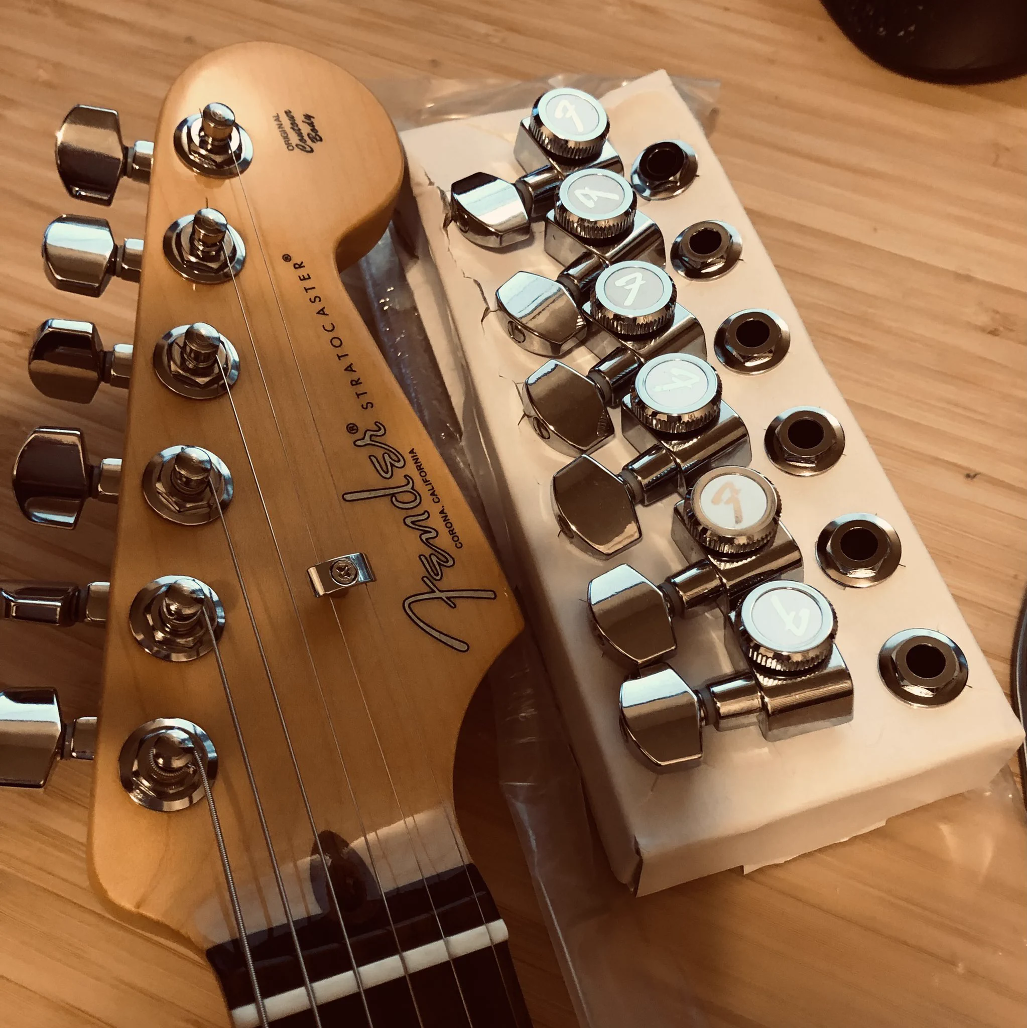 Fender American professional Ⅱ 純正ロックペグ付 しいたけ on X: 