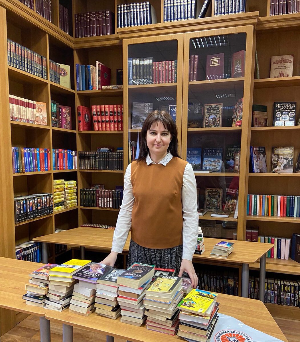 spb_samara1970's tweet photo. 🗓14 февраля - Международный день книгодарения (International Book Giving Day), который объединяет всех, кто любит книги!
Сотрудники @spb_samara1970 подготовили комплекты книг для пациентов @geriatr63 Самарской областной клинической гериатрической больницы https://t.co/5BEnKZPQpC