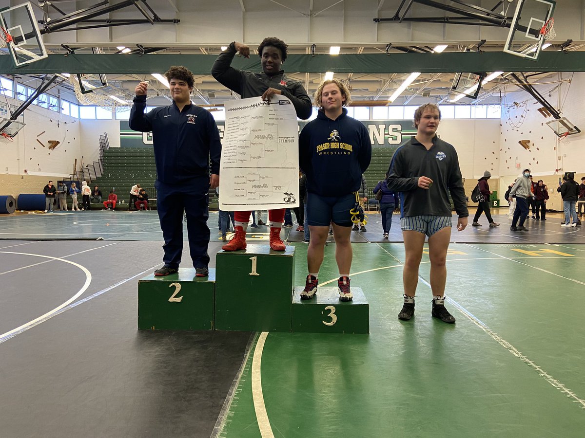 berkley_wrestle's tweet photo. On to Regionals! @levvvm  placed 2nd and Thomas Dauphin placed 4th at the MHSAA Wrestling Individual District. 
GO BEARS! https://t.co/Lx1C09JAEU