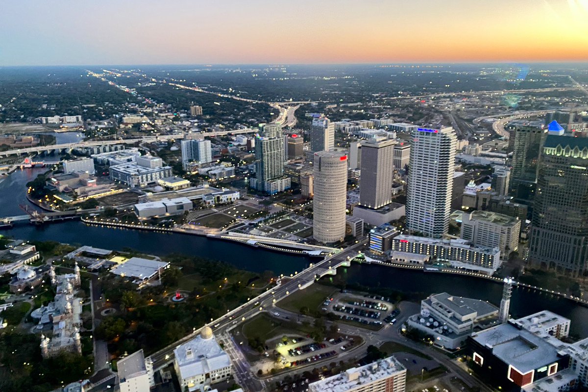8_plamison's tweet photo. .@WFLA     Happy Valentine’s Day 🥰 #ValentinesDay2022 #ValentinesDay #HappyValentinesDay #love #Tampa #MondayMotivation https://t.co/MzFqdXpfuA