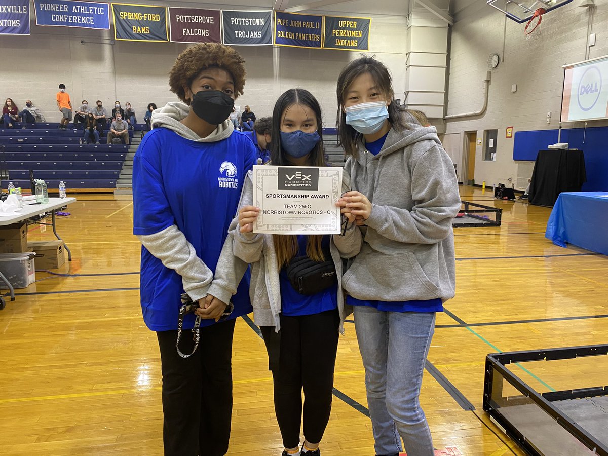 Victoria Le tweet media