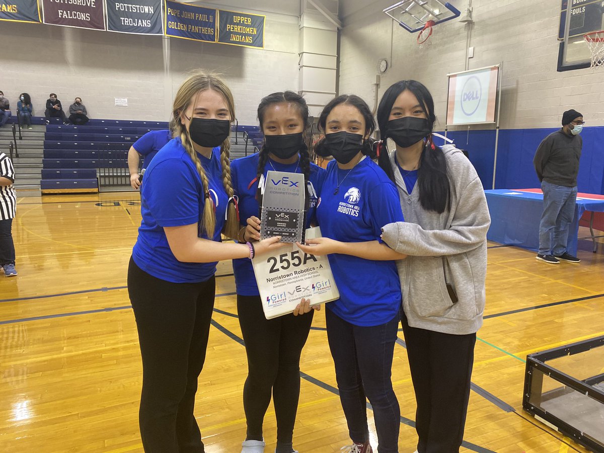 Victoria Le tweet media