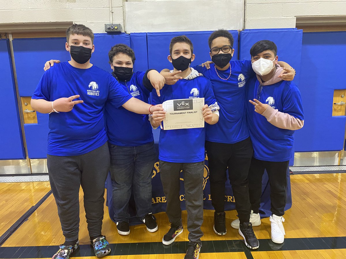 Victoria Le tweet media