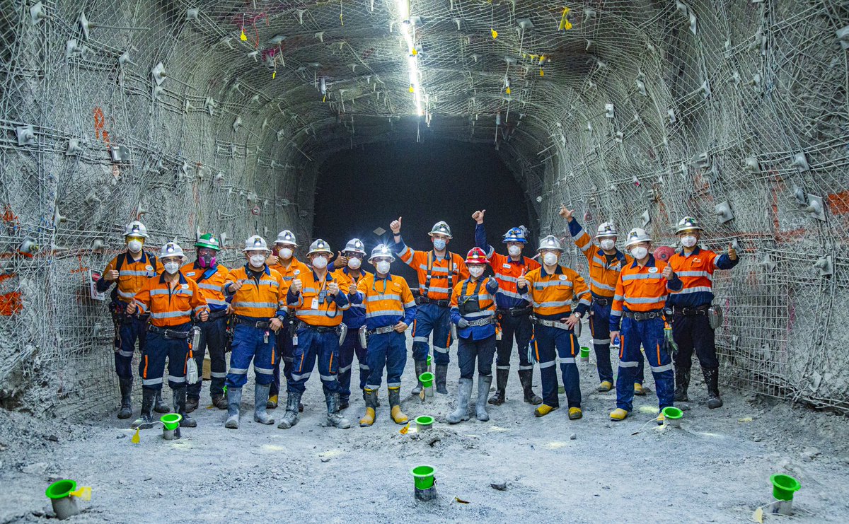 im_mining's tweet photo. The first #undercut rings were recently fired at @OTMongolia #blockcave #copper mine by teams from #OyuTolgoi, #blasting partners @OricaLimited &amp; @MERAOffical &amp; contractor @TheRedpathGroup. The mine has begun its production phase https://t.co/FDcmtw6DGj @RioTinto @TurquoiseHillRe https://t.co/ejz3TADKFx