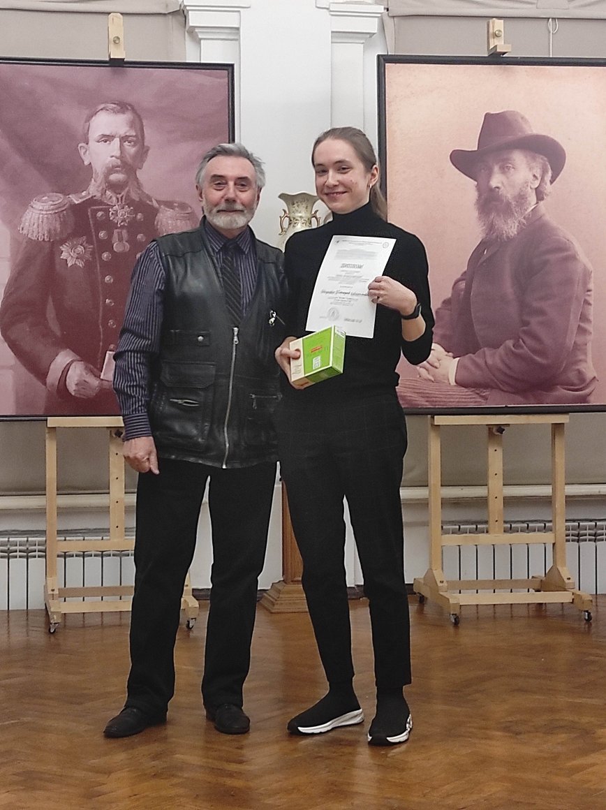 Пензенскому художественному училищу им. К.А. Савицкого 124 года.