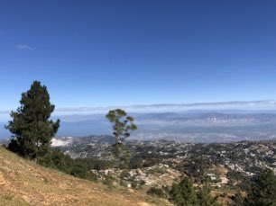 L’ambassade d’Allemagne a publié trois photos prises dans les hauteurs de Kenscoff hier .L’<a href="/AmbAlleHt/">Amb. Allemagne Haiti</a> a vanté la beauté D’Haiti #RFMINFO