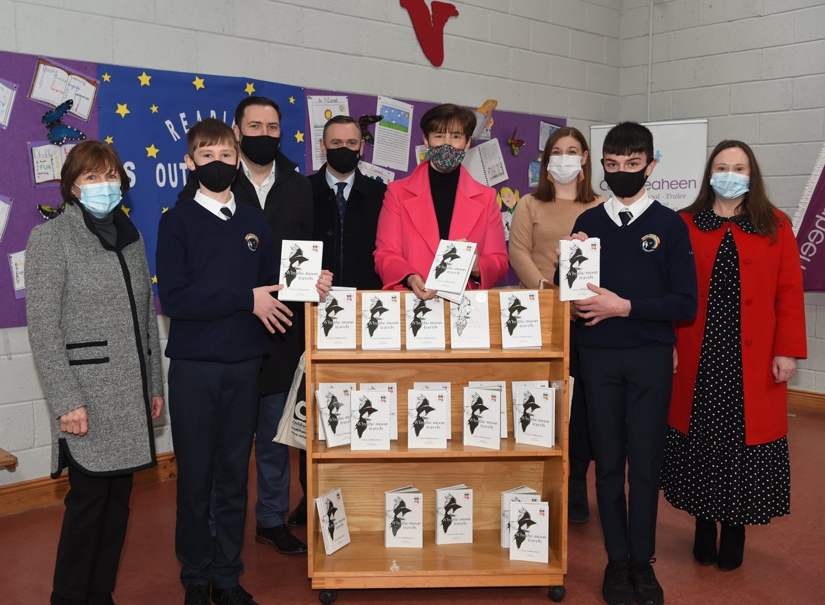 KidsBooksIrel's tweet photo. We were thrilled to be joined by Minister @NormaFoleyTD1 at our #ROADForward book-gifting launch with @EnterpriseCarC in Caherleaheen NS Tralee today! Through the initiative, 1,900 copies of  Why The Moon Travels by @Oeiny will reach 6th class pupils across Ireland 🚚 https://t.co/VYrWo84Ss5