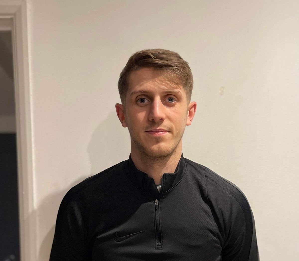 _OneLastDance1's tweet photo. After going MIA over the weekend🤣 He was apparently working on One Last Dance’s warm-up routines for the upcoming season…some rumours that he needs them himself 👀

Mr Davies has finally revealed a photo of himself for the fans! He’s ready and raring to go tomorrow 🏴󠁧󠁢󠁷󠁬󠁳󠁿🔜 https://t.co/u4rQCKCN3h