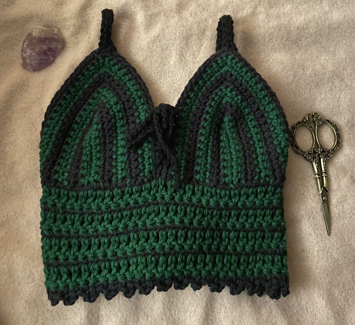 daisydaggerco's tweet image. I haven’t done one of these in a while so let’s do a 📌 for 📌 

Artists/small business owners only please &amp;amp; sfw only!! 

Comment your favorite color below when done 🥰

(Pic so it doesn’t get lost)