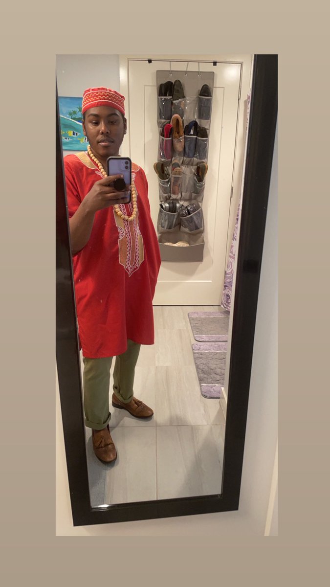 DrDre1914's tweet photo. How you dress for class at a PWI during #BlackHistoryMonth pt.✊🏾😂 #TheyGonLearnToday https://t.co/qQ17KRWlzx