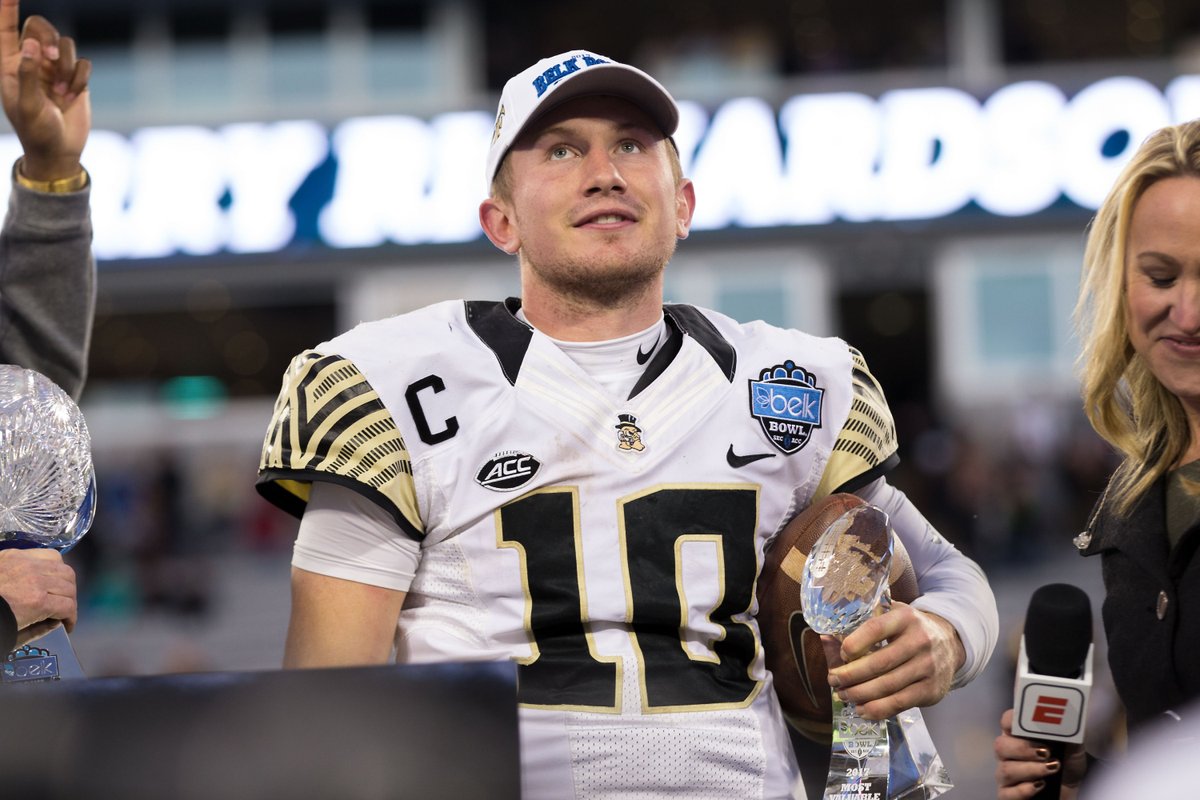 WakeForestBiz's tweet photo. Wake Forest School of Business graduate, 2017 Belk Bowl MVP, and now: Super Bowl LVI Champion! 🏆 

Congratulations to #BizDeac John Wolford (FIN '18) on reaching the pinnacle of the football world with the @Rams last night!

#SuperBowlChamp #BizDeac #WhyNotJohn
📸: @WakeFB https://t.co/FLN5xnZcmB
