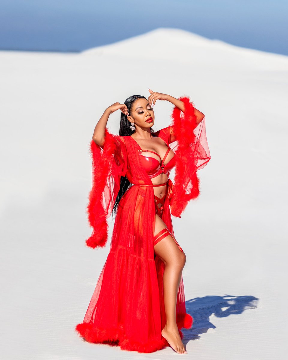 Happiest Valentine’s Day lovers ❤️
New work - @brasnthings 
Model - <a href="/mphotsila/">Lerato mphotsila</a>
📸<a href="/emp_cyclone/">EMP CYCLONE STUDIOS</a> #HappyValentinesDay #ValentinesDay2022