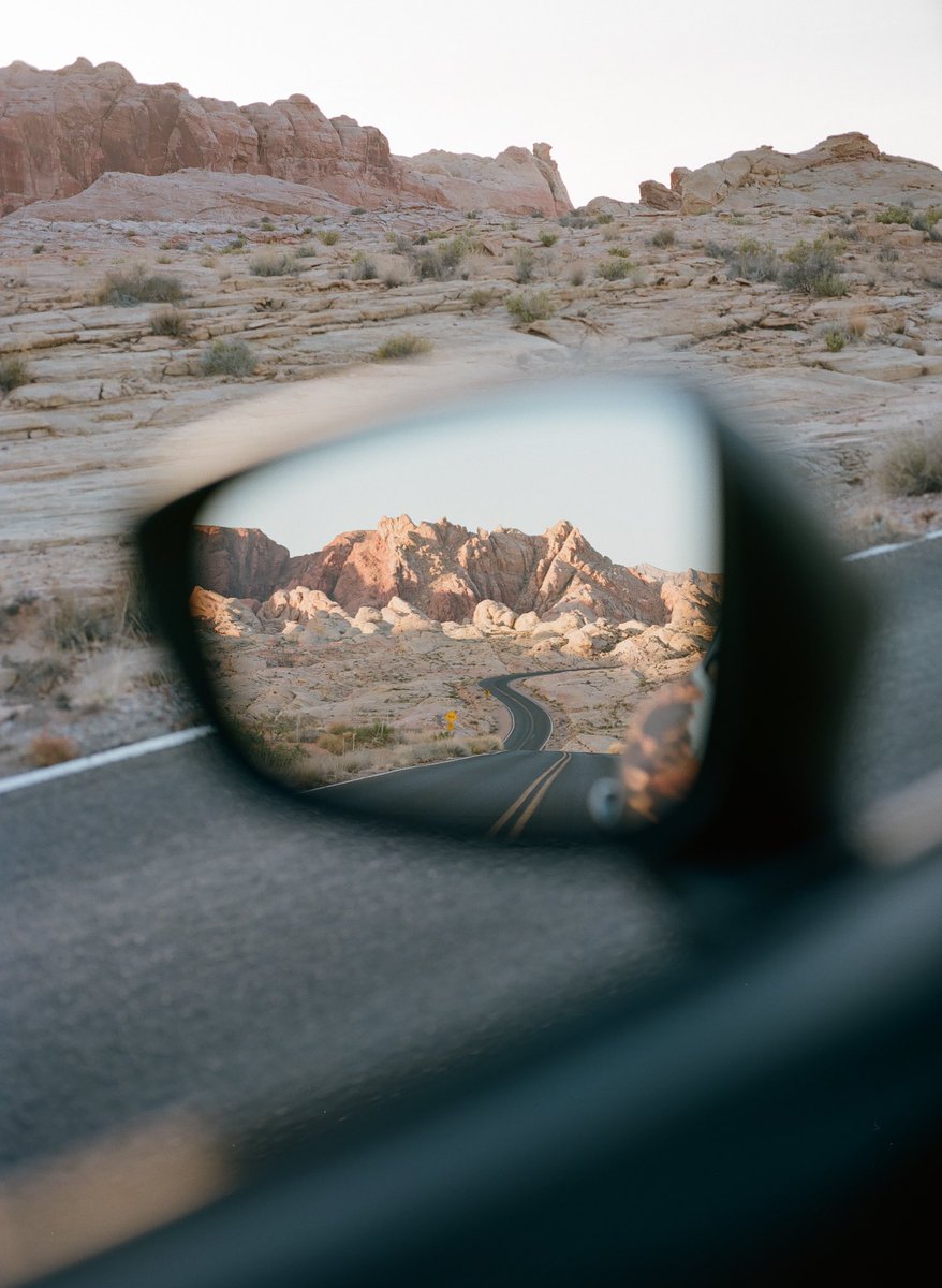 jakob_lr's tweet photo. roads of the west https://t.co/flQrF5aTPN