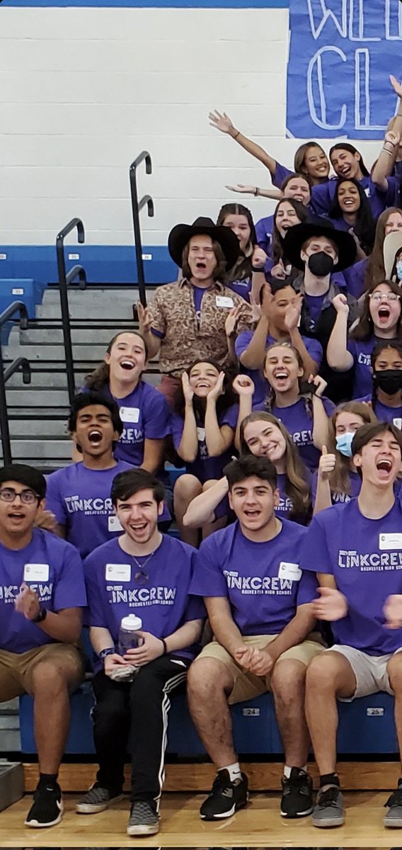 FalconLinkCrew's tweet image. This is how excited we are to link up with our freshmen this Wednesday! Freshmen will be receiving a pass in their first hour on Wednesday with more direction! Can't wait! @RHSFalcons #linkcrew