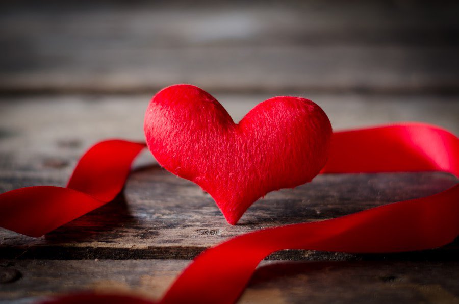 Imam Ali (a.s);
A friend is not a friend unless he keeps his friend in three positions:
In times of trouble..
When he is not present..
and after death..
#LiveLikeAli
#ValentinesDay2022