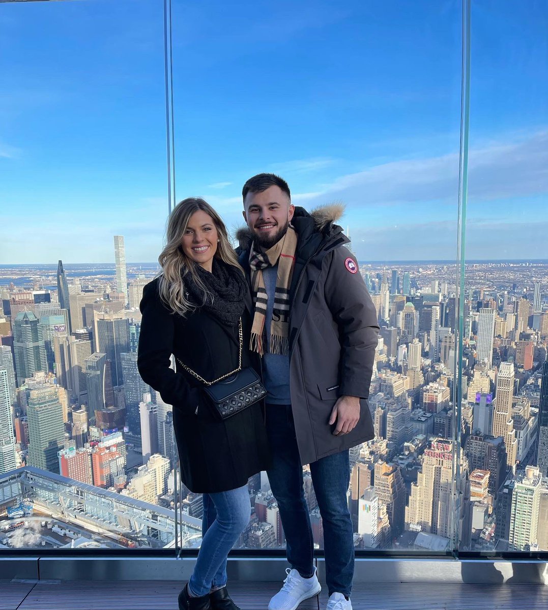 Mel_Hasanovic's tweet photo. NYC this past weekend for my man’s bday 🏙♥️ https://t.co/npPRA2PkVQ