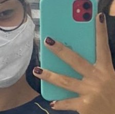sunnytoxicc's tweet photo. da pra notar a diferença dos meus dedos se estão mais finos? https://t.co/QckEqkBREm