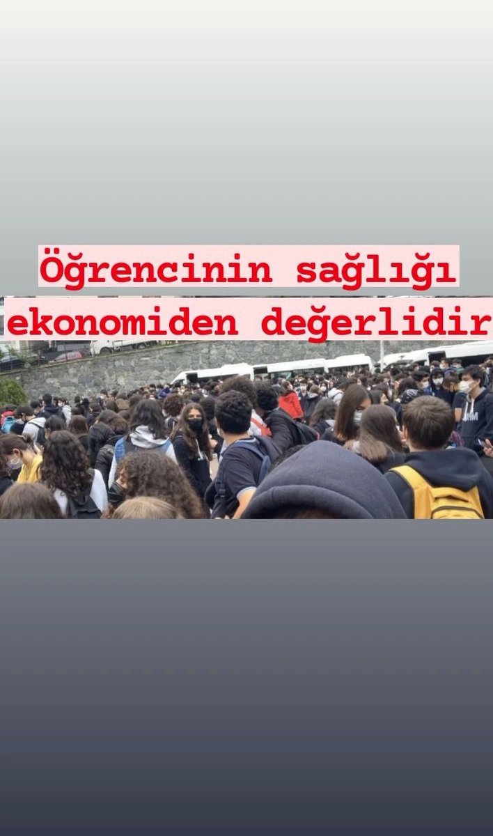 _habergundem_'s tweet photo. Öğrencilerin canı tehlikede 8-9 saat maske takarak yorgun düşüyorlar ! 

Ya online ya ölüm ! 

@tcmeb
@drfahrettinkoca 
@RTErdogan 

#EğitimiOnlineYapın https://t.co/5IhGM4QI35