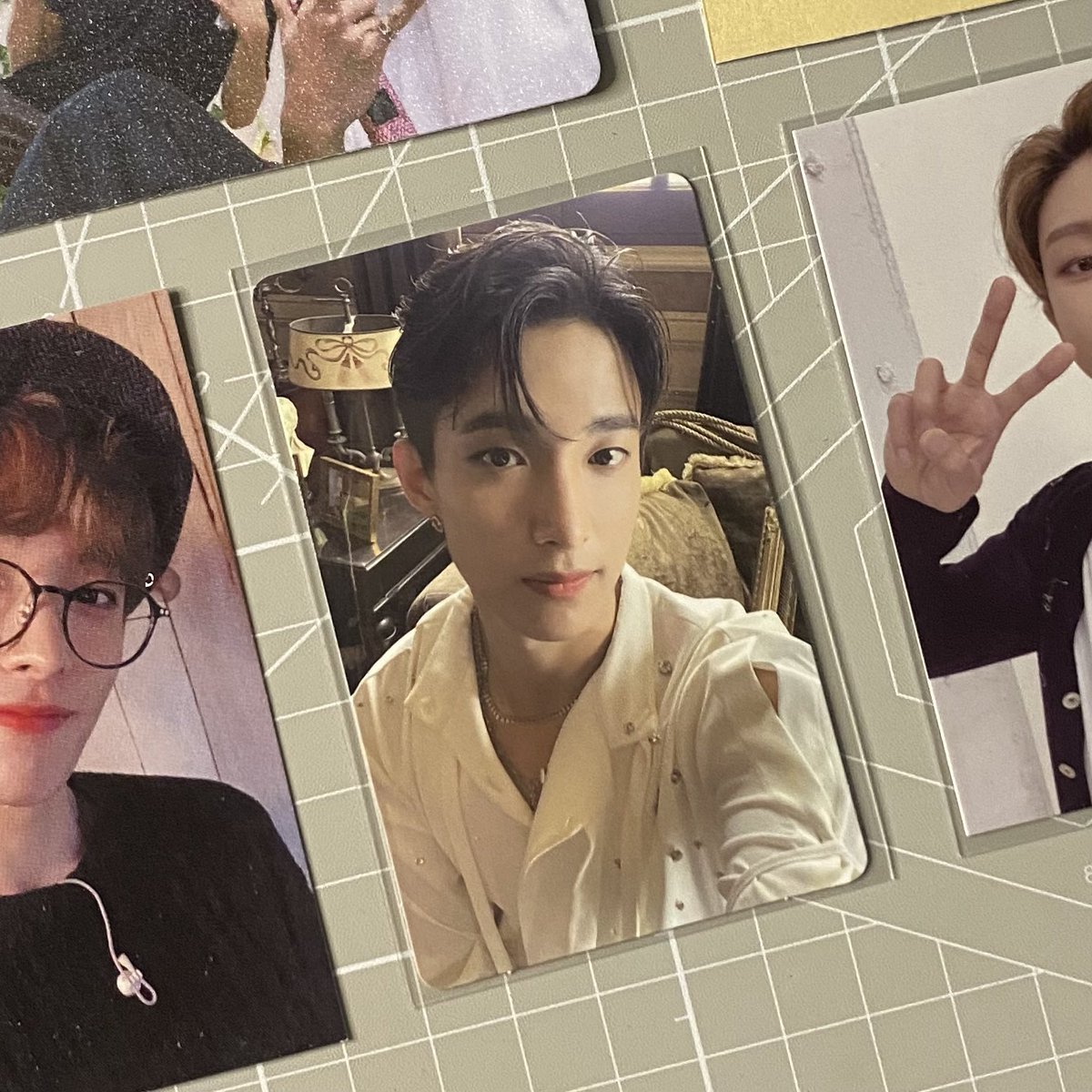 minegyucart's tweet photo. ꒰ #minegyumails┊ ˎˊ˗
↳ 💌 ー 021422 mail ꒱
✎ᝰ┆hi, @eighthaul ! i’ve received this package last week pa and i finally got to open it today <3 dk arrived home safely thanks to your secure packaging ^__^ thank you so much for this massive mail t__t #fromeight https://t.co/evmc43Fc3r