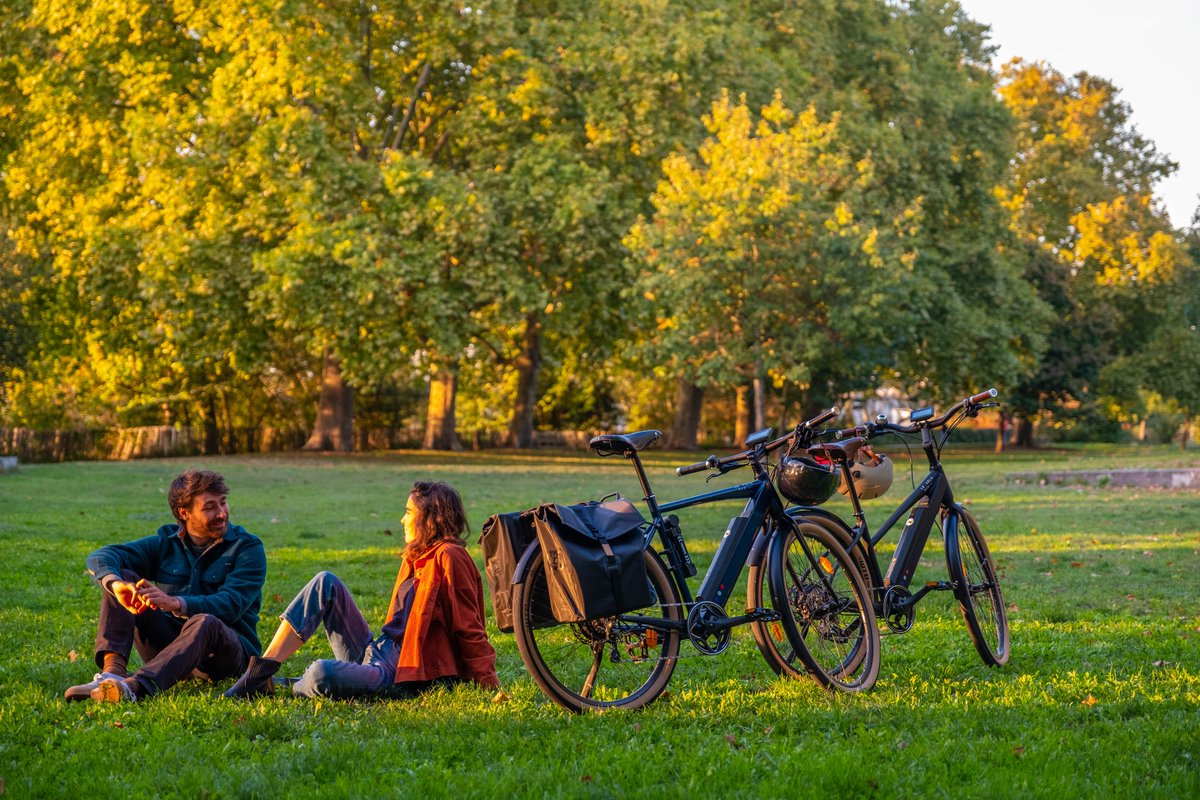 Nous souhaitons à tous les amoureux et amoureuses du vélo une joyeuse Saint-Valentin !
Profitez de votre journée avec la personne qui vous est chère en allant faire une petite balade romantique sur votre Vélo Mad en fin de journée.🥰💘
#levelomad #SaintValentin #ebike