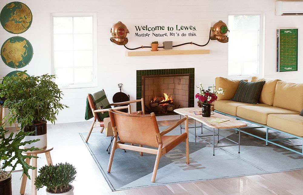 Sit back, relax, and enjoy a day "inn" that you are sure to ❤️. Explore the top things to do this Valentines Day bit.ly/3sGedFz
•
•
•
📸 Dogfish Inn 
📍  Lewes
#ValentinesDay2022 #ValentinesDay #dogfishhead #cozy