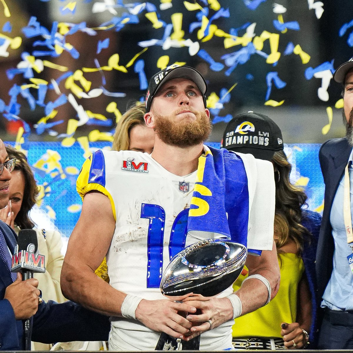Cooper Kupp’s season..

• 178 catches, 2,425 yards, 22 TDs
• Regular season triple crown
• Unanimous 1st-team All-Pro
• Most catches in a postseason (33)
• NFL OPOY
• SB MVP and Champion

#Rams