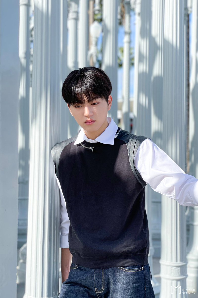 O4O9I3's tweet photo. 미주투어 비하인드

#GHOST9 #고스트나인 #LEEJINWOO #이진우 https://t.co/Bkcmf0fzWM