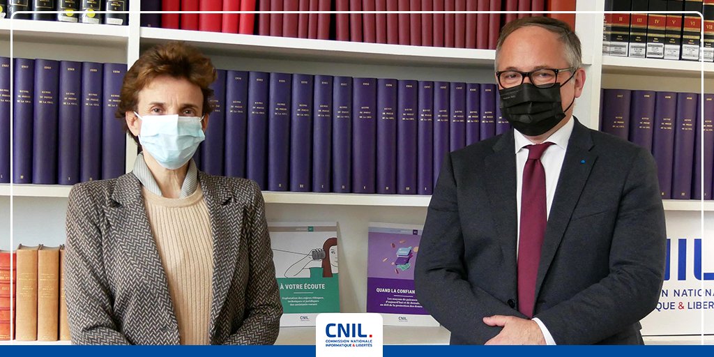 Marie-Laure Denis a eu le plaisir de rencontrer aujourd’hui à la CNIL <a href="/BCoeure/">Benoît Cœuré</a>, président de l'Autorité de la #concurrence <a href="/Adlc_/">Autorité de la Concurrence</a>. Un échange entre #régulateurs qui a permis d’aborder les enjeux autour du #numérique et les #collaborations à venir.