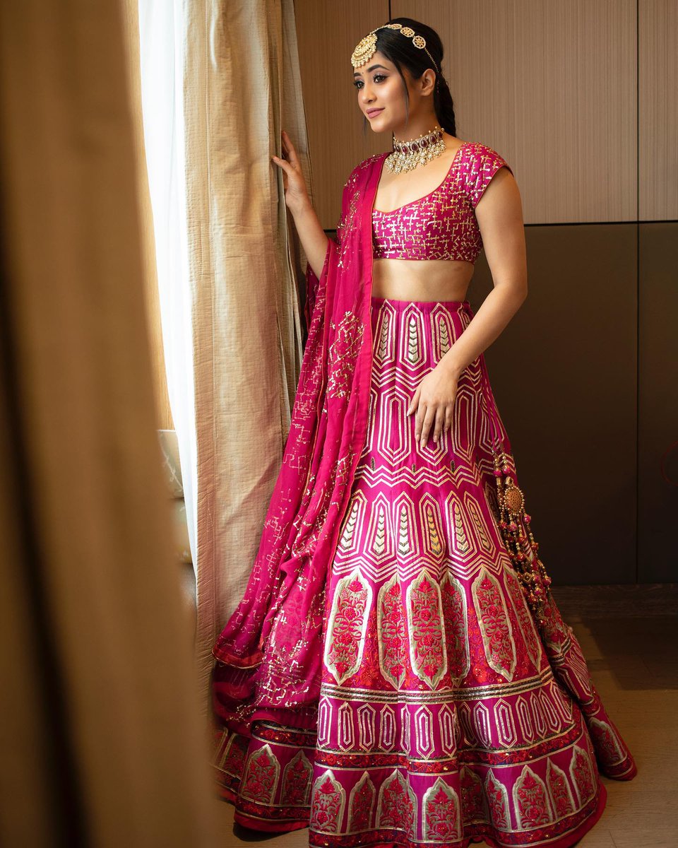 She is literally looking drop dead gorgeous. 
<a href="/shivangijoshi10/">Shivangi Joshi</a> 

#ShivangiJoshi #Shivangians